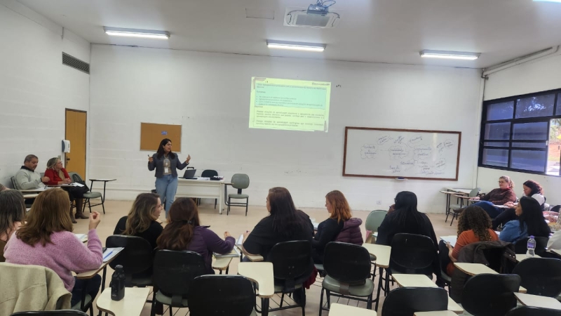 Noticia educadores-da-rede-municipal-participam-do-alfabetiza-juntos-sp