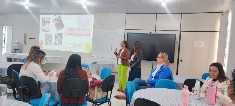 Noticia reuniao-com-coordenadores-de-emefs-destaca-leitura-como-pilar-da-alfabetizacao