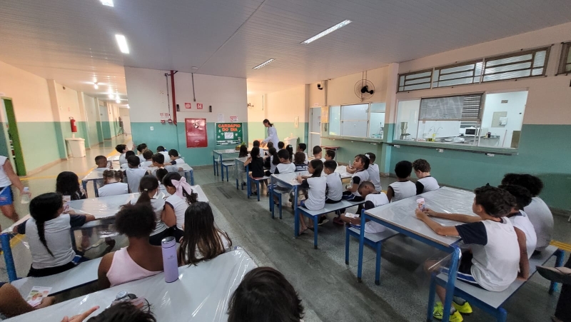 Galeria educacao-e-saude-alunos-participam-de-palestra-sobre-alimentacao