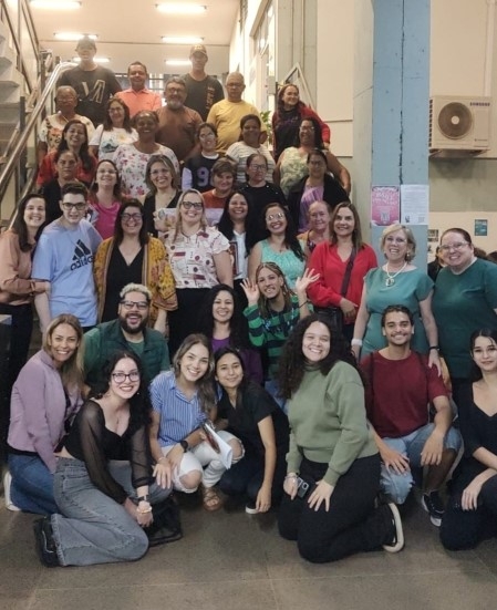 Noticia alunos-da-eja-participam-de-atividade-cultural-na-unesp