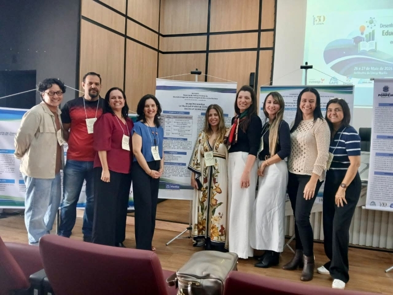 Noticia marilia-sediou-o-seminario-desenhos-de-politicas-publicas-de-educacao-integral