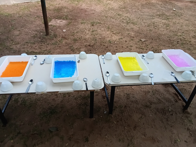 Galeria bandejas-de-expeimentacao-com-bolinhas-de-gel