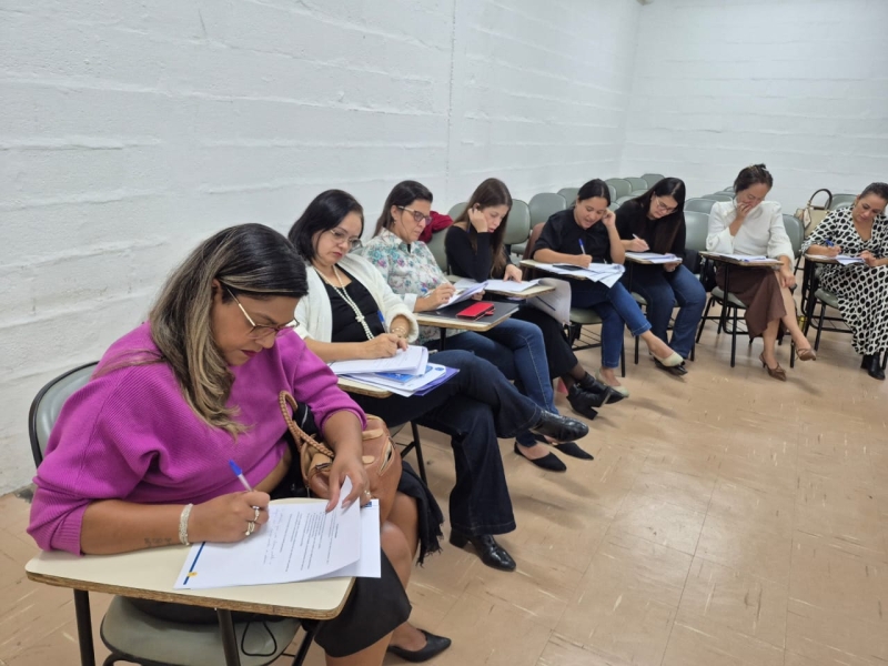 Noticia educacao-educadores-da-rede-municipal-participam-do-curso-alfabetiza-juntos-sp