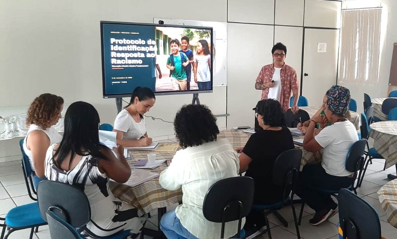 Noticia cidadania--secretaria-da-educacao-sedia-encontro-para-debater-o-protocolo-de