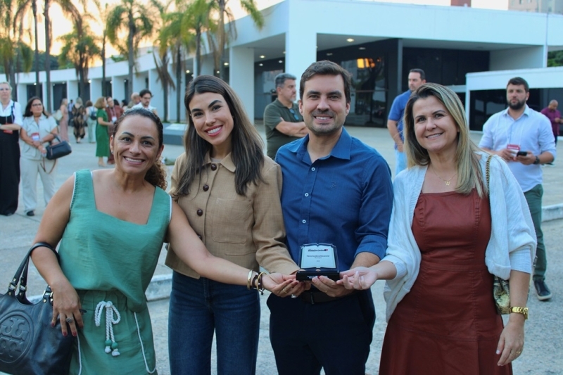 Noticia marilia-conquista-na-capital-paulista-o-premio-excelencia-educacional