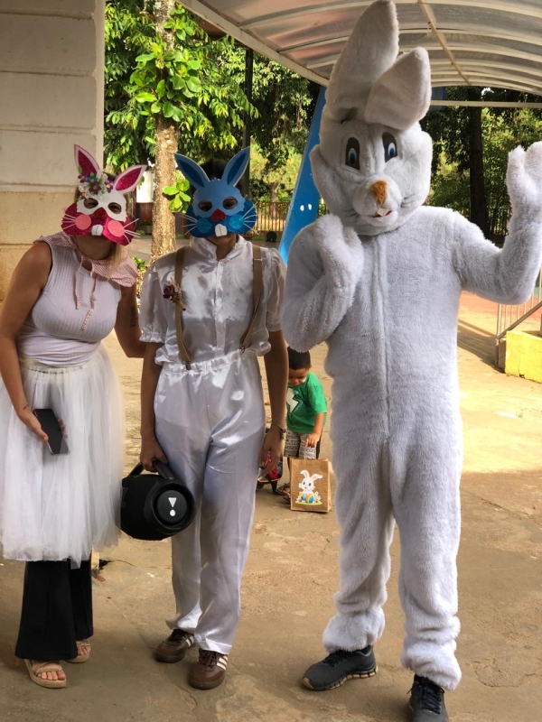 Galeria pascoa-na-emei-arco-iris