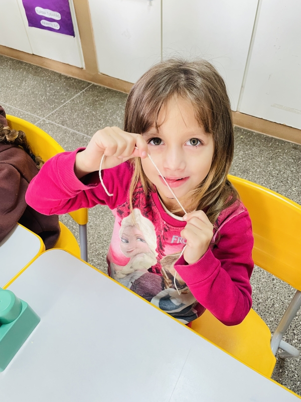 Galeria aprender-a-cuidar-do-sorriso-tambem-faz-parte-das-descobertas-da-infancia